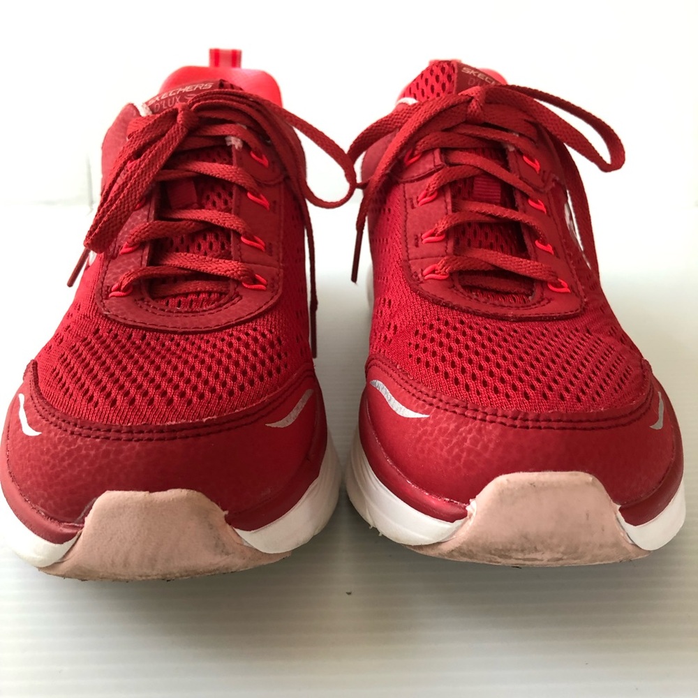 Skechers Women D’Lux Walker Red Sneakers size 9.5 - Picture 3 of 16